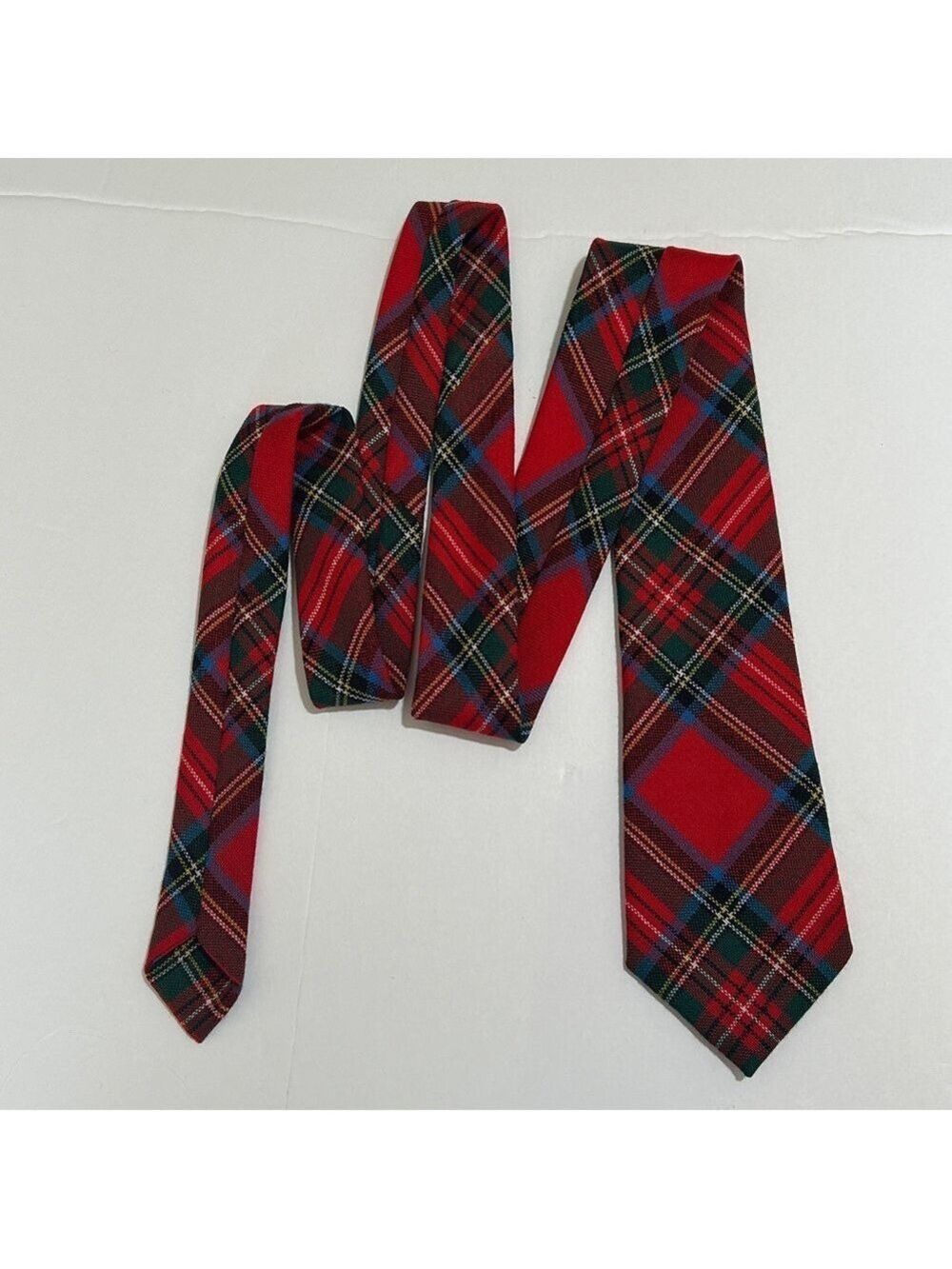 Stewart Royal tartan 100% wool Classic Red Plaid Tie. Made in Scotland. - Picture 5 of 6